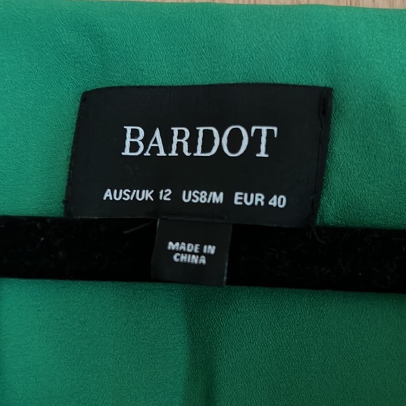 Green Satin Bardot Dress - Picture 4 of 4